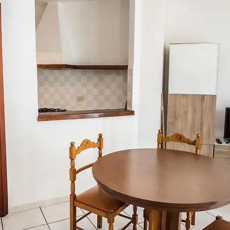 N203 - Numana, Ampio Trilocale Con Portico * Sirolo