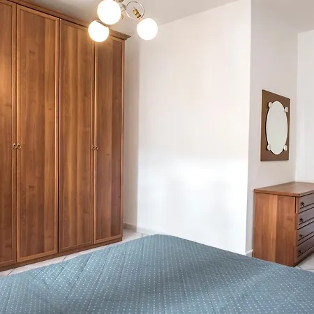 N203 - Numana, Ampio Trilocale Con Portico *